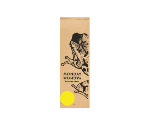 This sophisticated, single origin Rwandan Sweet Blend (Yellow Dot) fruited aroma with notes of honey. Mild to medium malic acidity with medium to bold body. Fruited (berries) flavours with mild earthiness and spice leaving cocoa powder notes in the after-taste.
